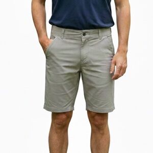 NWT Kühl Renegade 10" Inseam Shorts - Size 32 - Light Khaki/Taupe